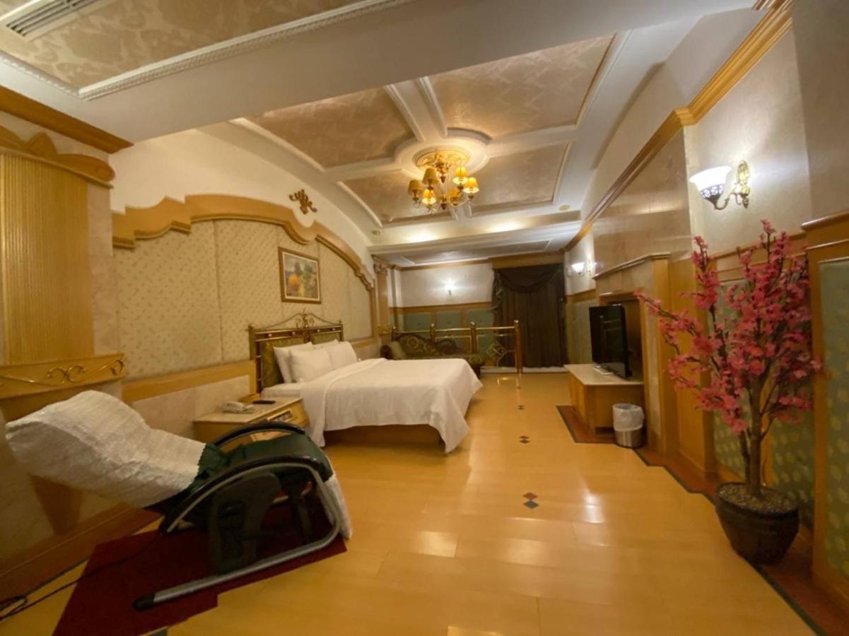 I Travel Motel - II Kaohsiung Exterior foto
